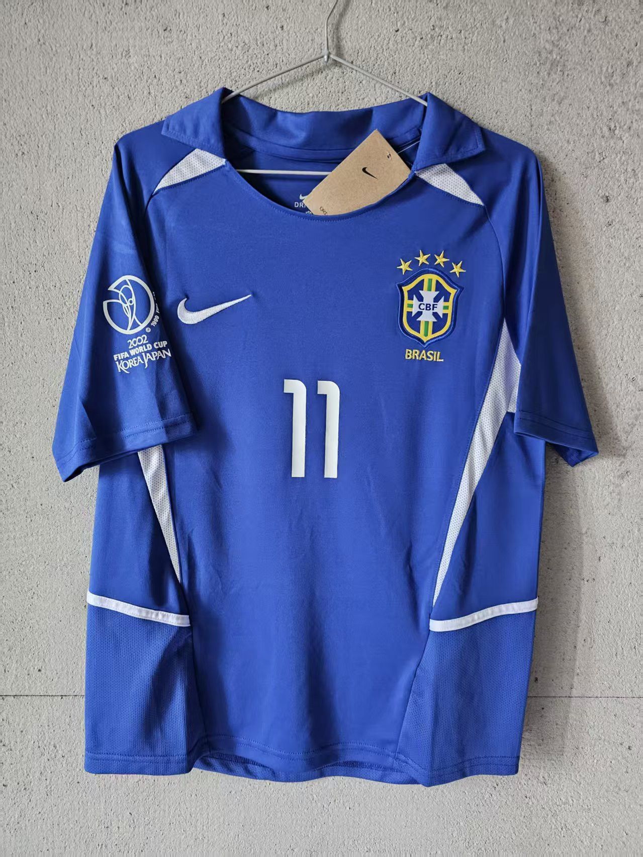 Other Ronaldinho Jersey 2002 Brazil Size US XL / EU 56 / 4 - 1 Thumbnail