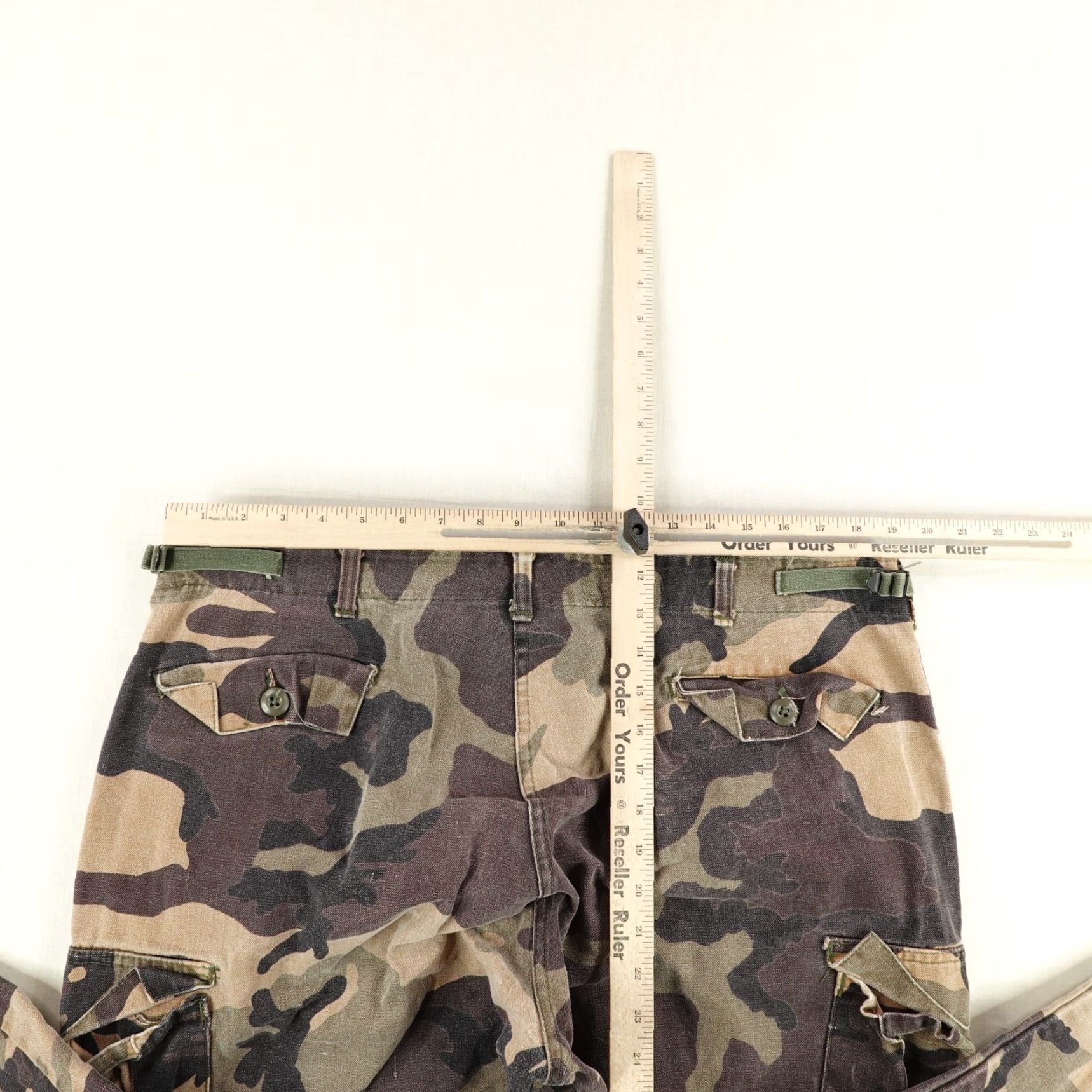 Vintage VINTAGE Gung Ho Pants Mens Large 32 Camouflage Cargo Military USA 90s Mens Pants 32 Green Camouflage Front Button Adjustable Waist Drawstring Hem Size US 33 - 7 Thumbnail
