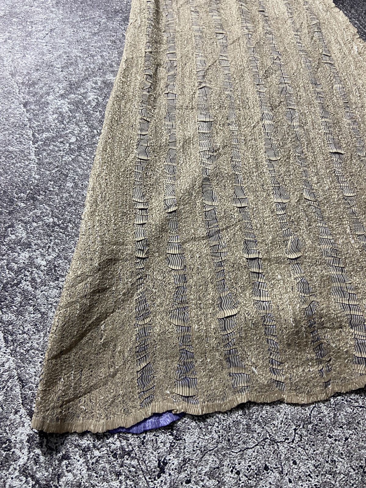 Japanese Brand Yoshiki hisihinuma pleated midi skirt Size 32" / US 10 / IT 46 - 4 Thumbnail