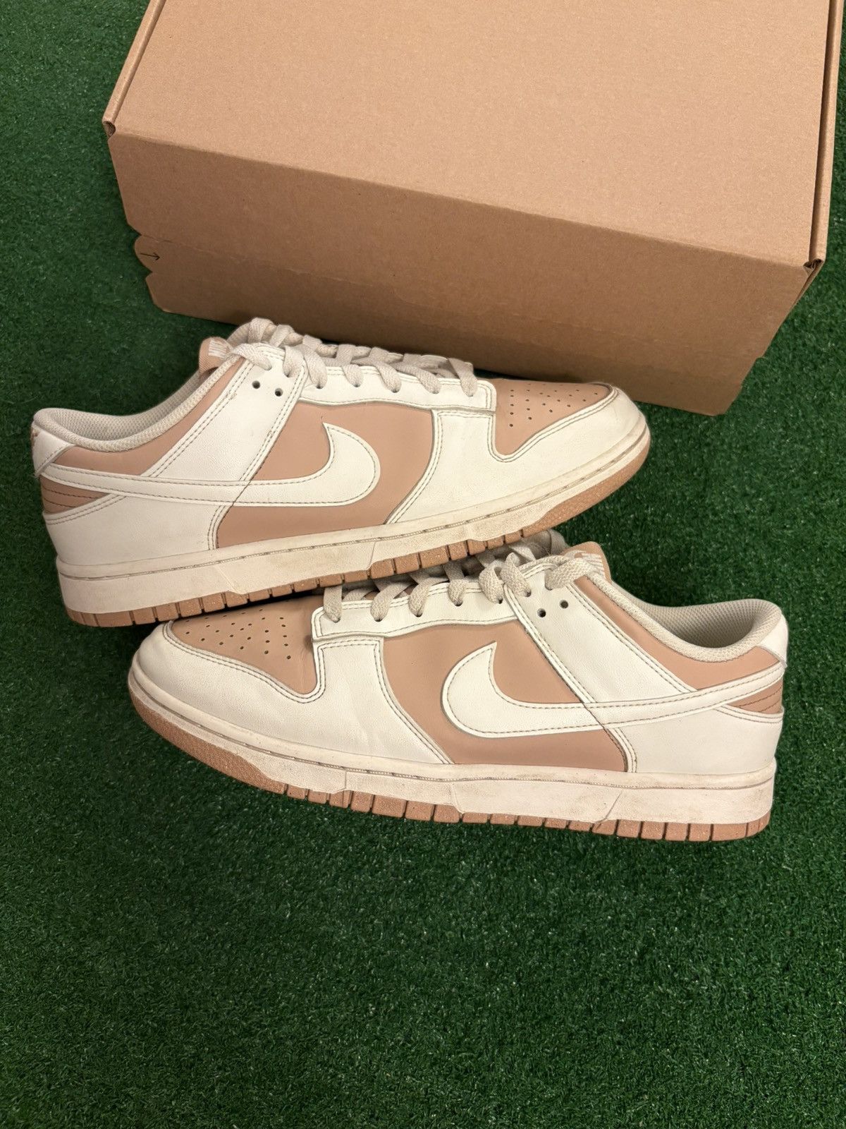 Nike Dunk low Beige Sail Size 10.5/12w Size US 10.5 / EU 43-44 - 1 Thumbnail