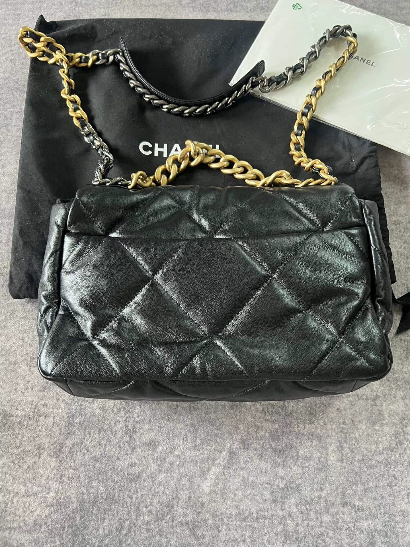 Chanel Chanel 19 Bag Black Gold Chain Size ONE SIZE - 2 Thumbnail