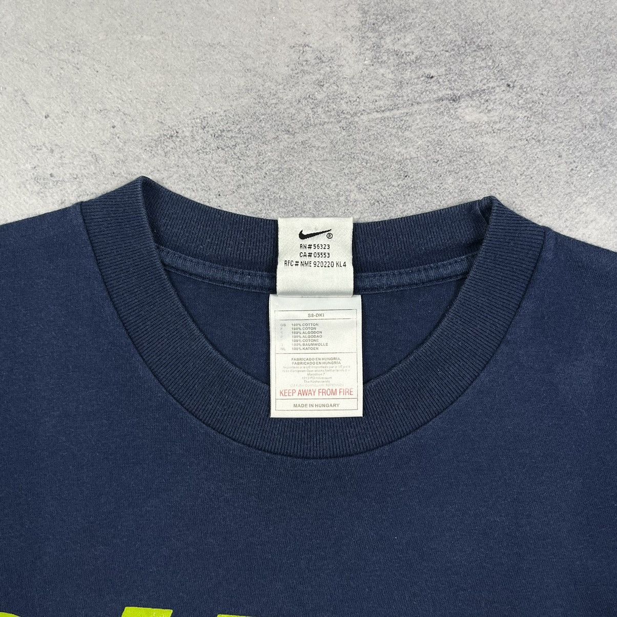 Nike Vintage Nike Basketball y2k big logo tee 90’s Size US S / EU 44-46 / 1 - 12 Thumbnail