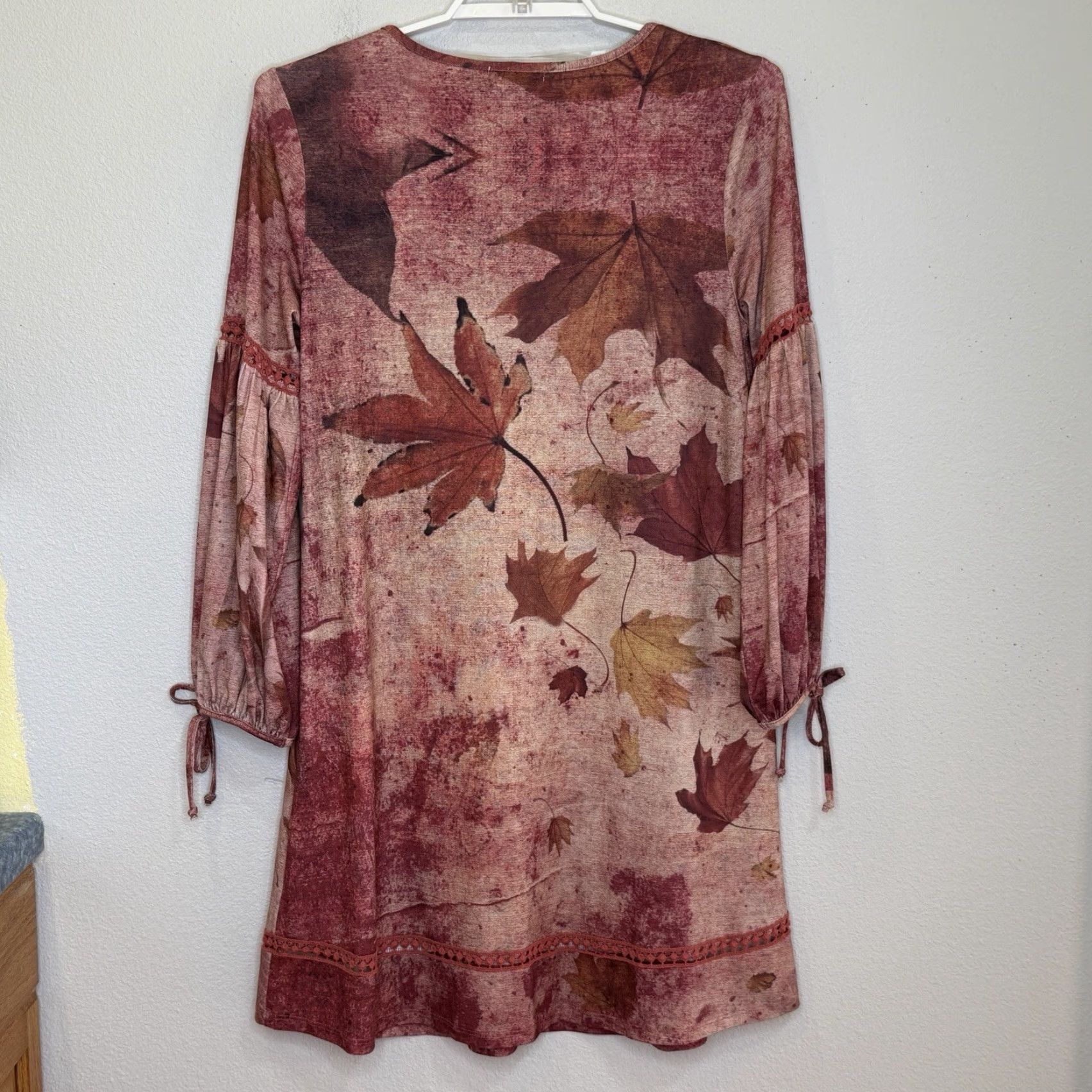 Vintage VINTAGE One World Charming Art Tunic Shift Dress Womens Medium Rust Leaf Print V-Neck Long Balloon Sleeve Crochet Detail Stretch Size M / US 6-8 / IT 42-44 - 6 Thumbnail