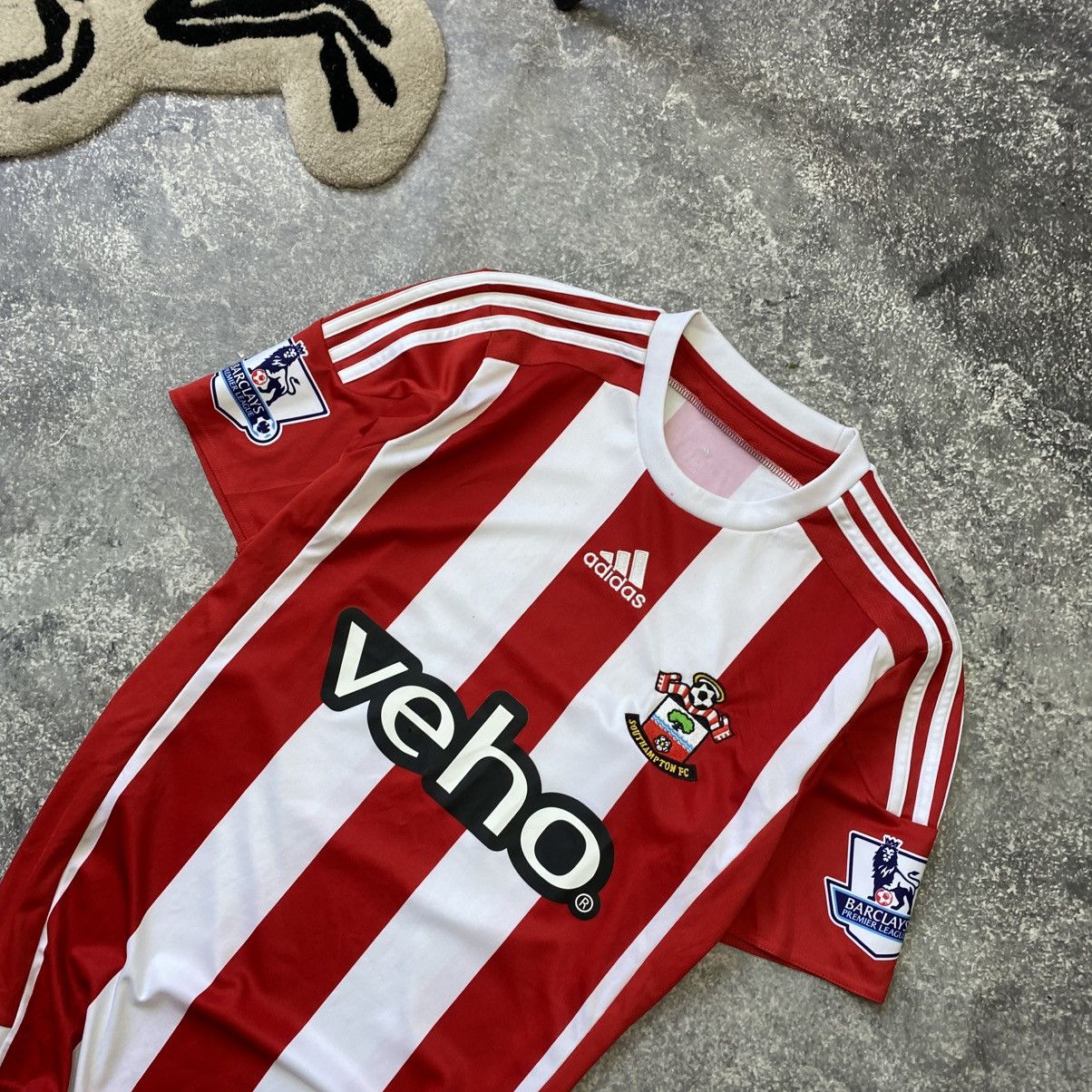 Other Men’s Fc Southampton 12 Shorty Soccer team 2015 jersey Size US S / EU 44-46 / 1 - 2 Thumbnail