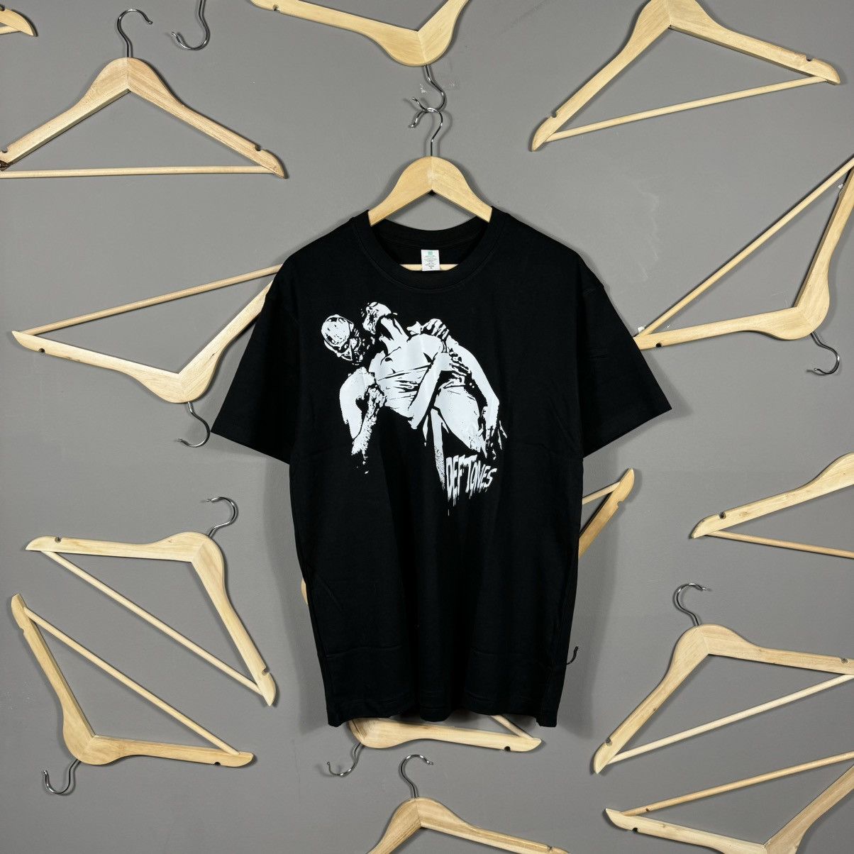Band Tees Deftones Band T-shirt Size US XL / EU 56 / 4 - 1 Thumbnail