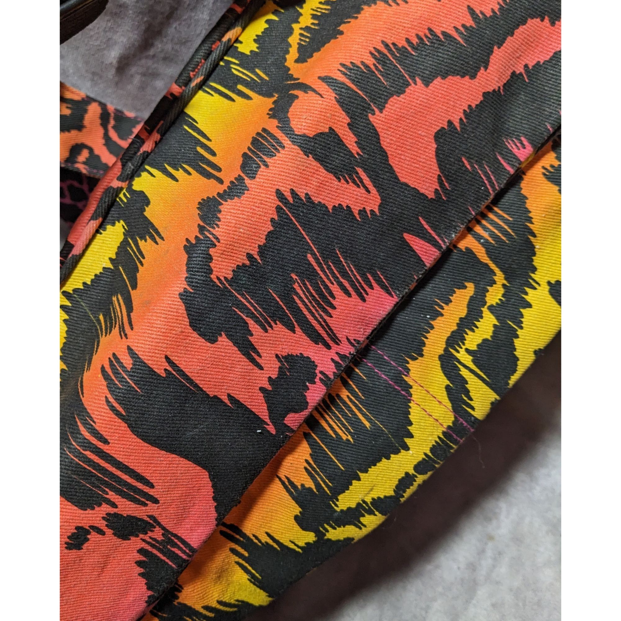Other 90s Style Rainbow Tiger Print Canvas Shoulder Bag Size ONE SIZE - 10 Thumbnail