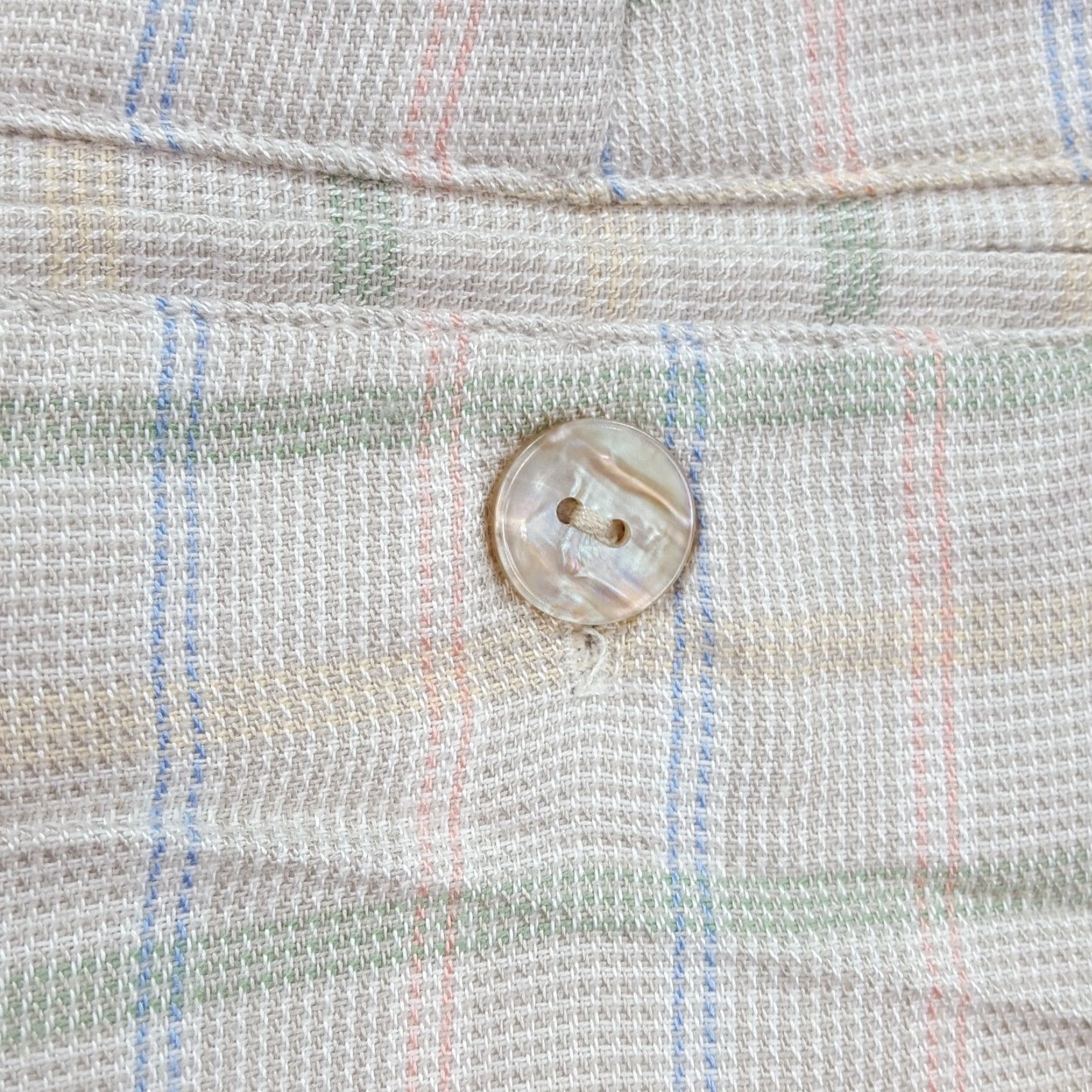 Izod IZOD Club Pleated Front Beige Plaid Women's Size 10 Retro Outdoor Shorts Chino Tennis Preppy Size 29" - 7 Thumbnail