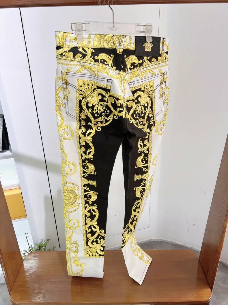 Versace Versace Gold baroque print jeans Size US 31 - 1 Thumbnail
