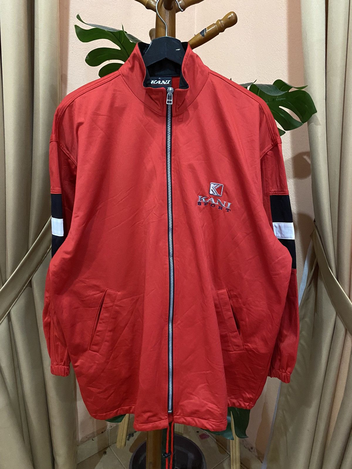 Karl Kani Vintage Karl Kani Sport Red Windbreaker Hip-Hop Streetwear Size US L / EU 52-54 / 3 - 2 Thumbnail