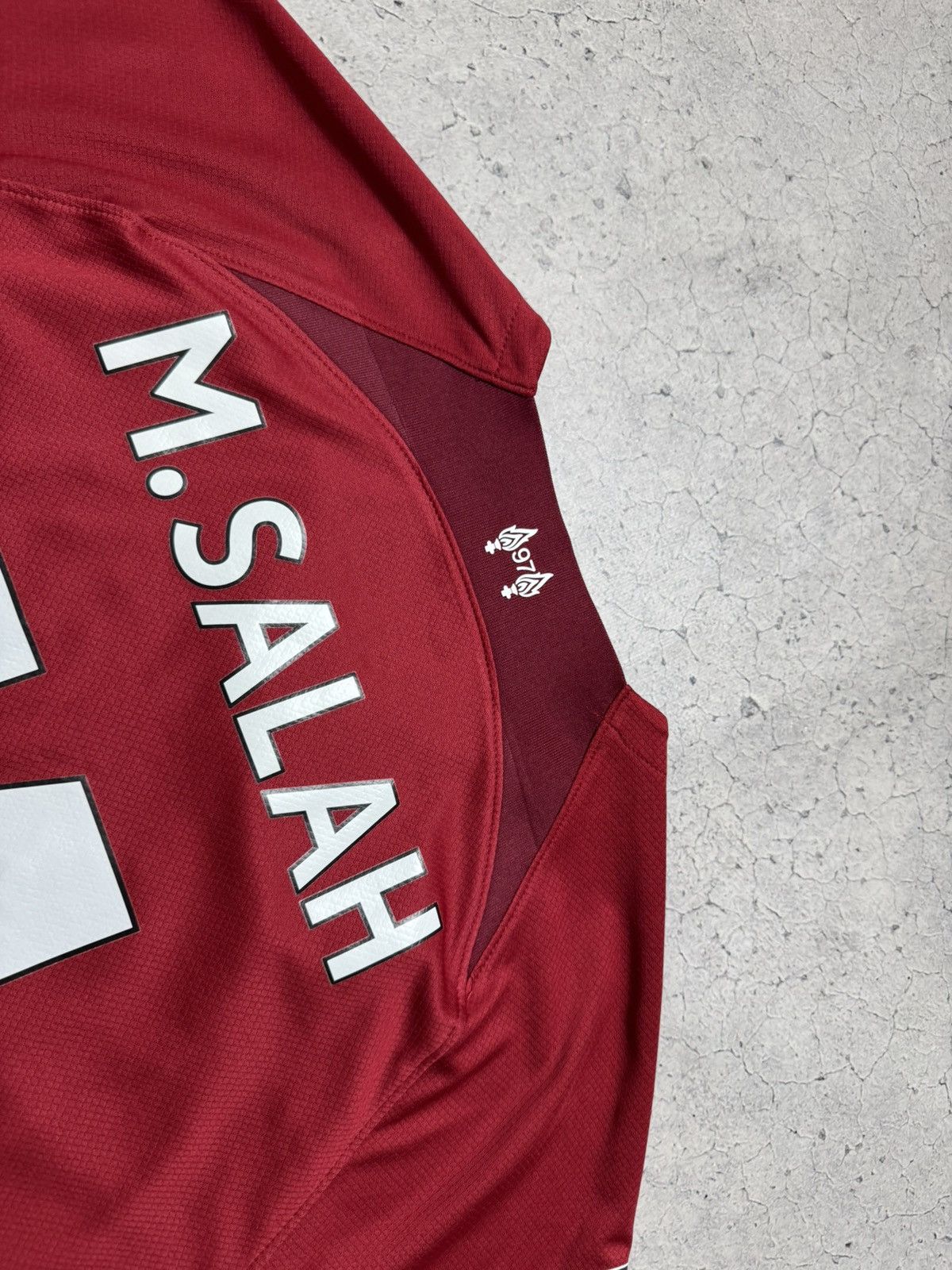 Nike Nike FC Liverpool Mohamed Salah #11 2022/2023 Soccer Jersey Size US L / EU 52-54 / 3 - 13 Thumbnail