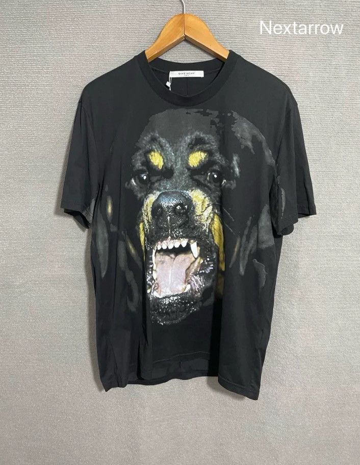 Givenchy Givenchy Classic sleeved T-shirt2412-Nextarrow Size US XL / EU 56 / 4 - 1 Thumbnail