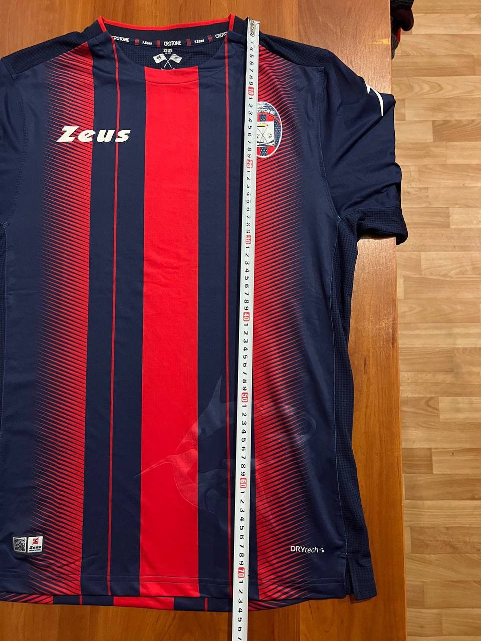 Sports Specialties 2018/19 CROTONE FC HOME SOCCER JERSEY FOOTBALL SHIRT ZEUS L Size US L / EU 52-54 / 3 - 16 Thumbnail
