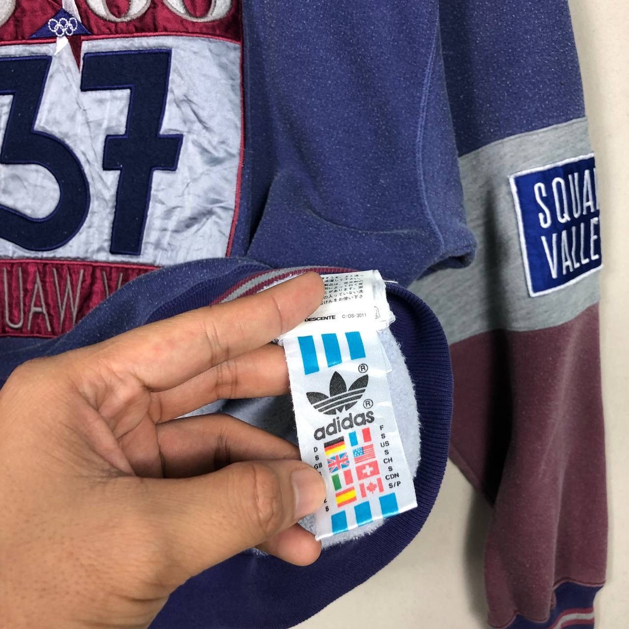 Adidas Vintage Adidas 1960 Winter Olympics Sweatshirt Jumper Size US L / EU 52-54 / 3 - 9 Thumbnail