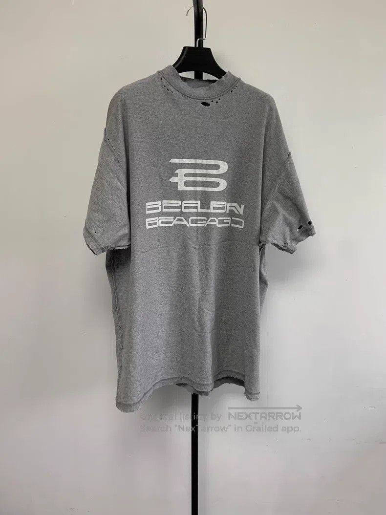 Balenciaga Balenciaga Letter Printed Round Neck Short Sleeve Size US M / EU 48-50 / 2 - 1 Thumbnail
