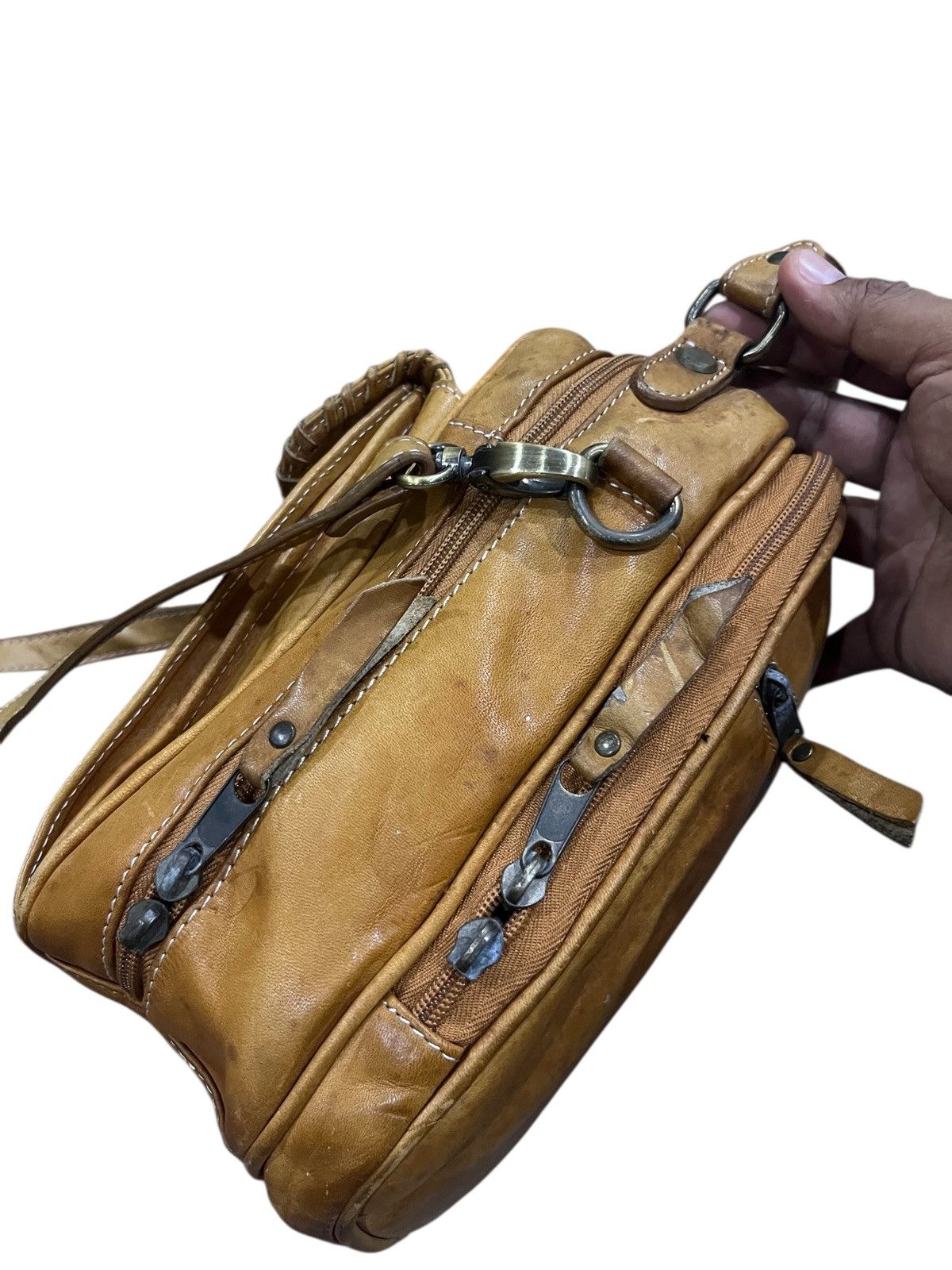 Japanese Brand Vintage cross body bag leather baseball glove leather Size ONE SIZE - 7 Thumbnail