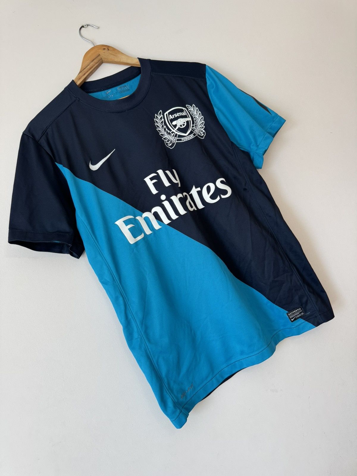 Nike Arsenal 2011-2012 Away Soccer Jersey Football Shirt Kit Size US M / EU 48-50 / 2 - 4 Thumbnail