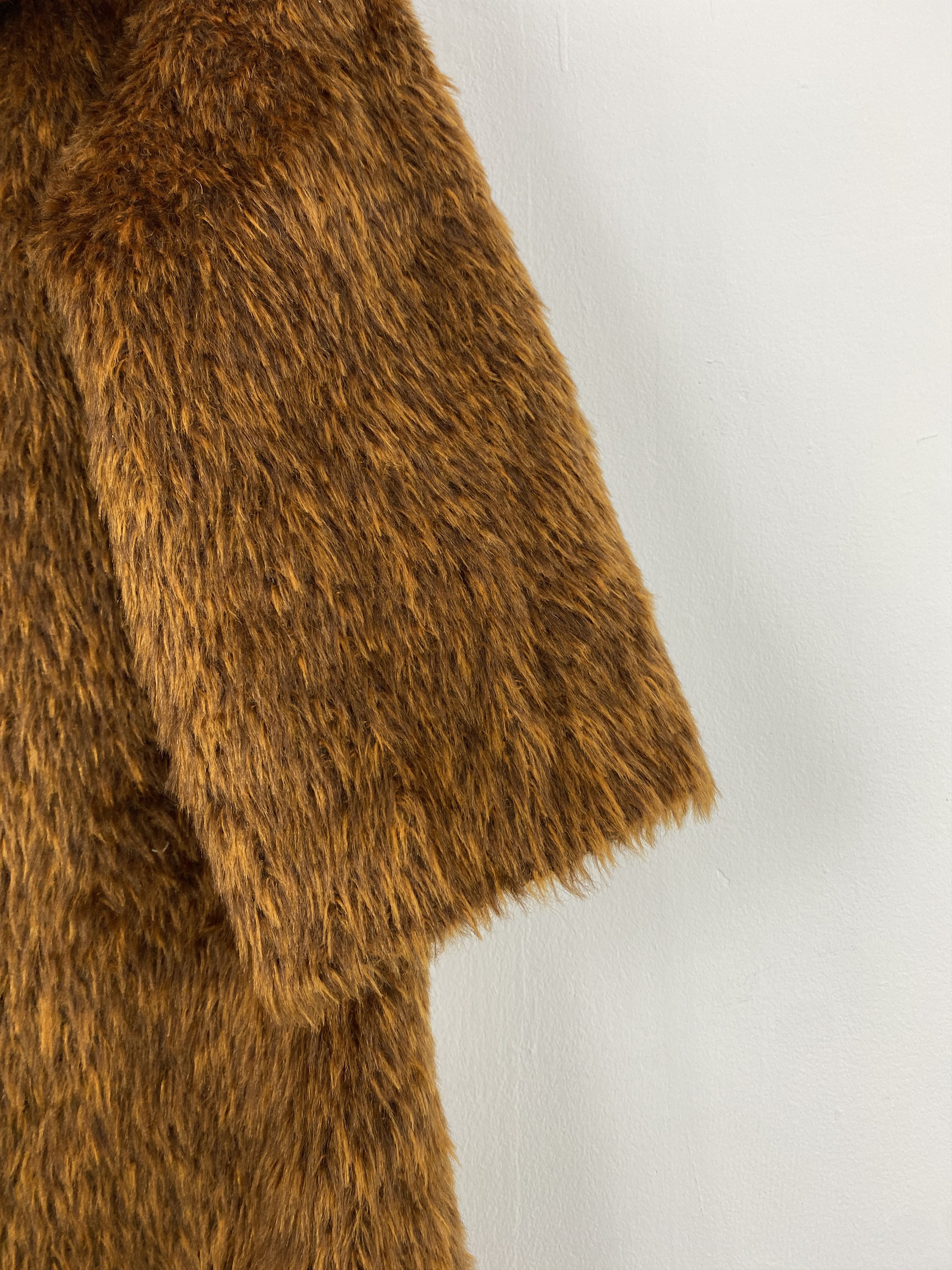 Japanese Brand Vintage Japanese Brand Mitsuya Fur Coat Max Mara Style J1730 Size US L / EU 52-54 / 3 - 3 Thumbnail