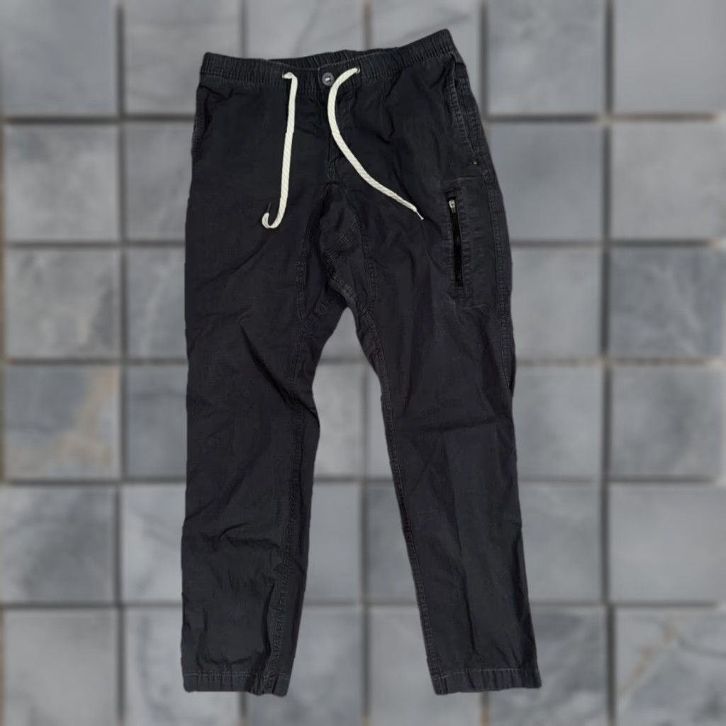 Vuori Vuori Sunday Performance Jogger Gray Men’s Size 32x31 Tech Stretch Pants Size US 32 / EU 48 - 1 Thumbnail