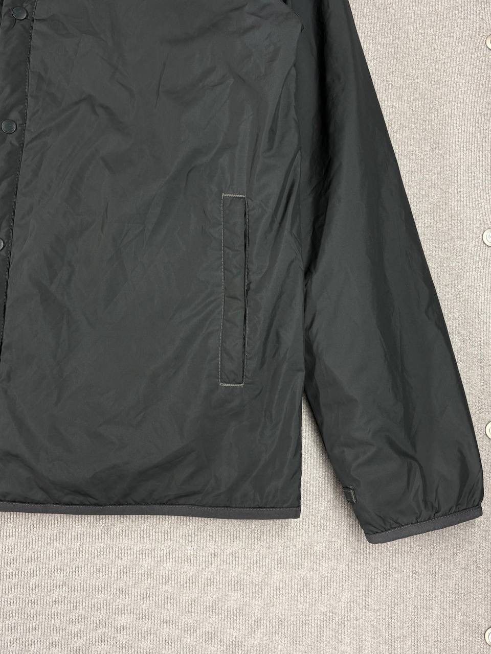 Norse Projects Norse Projects nylon ligth v-neck jacket claps overshirt M Size US M / EU 48-50 / 2 - 5 Thumbnail