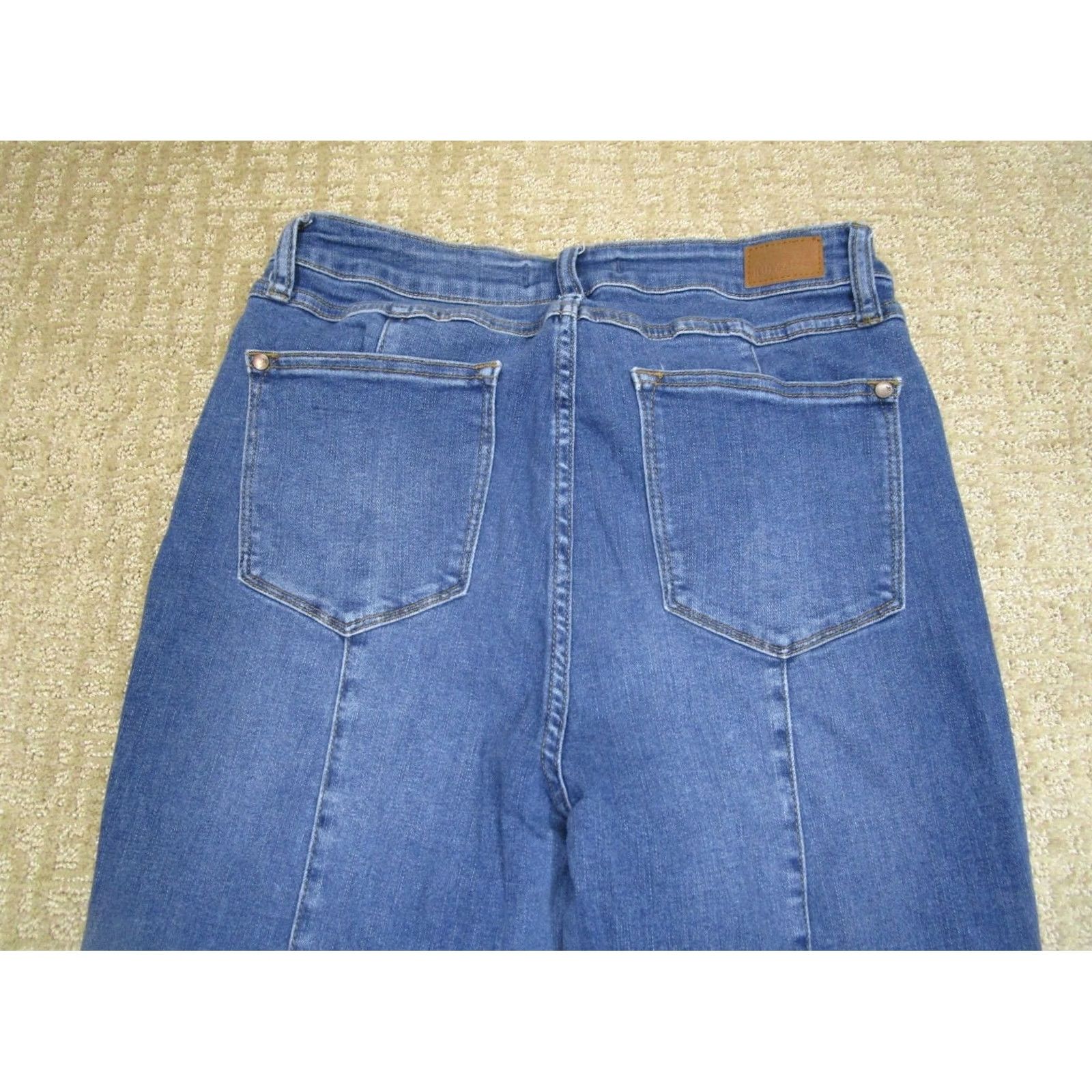 Vintage Judy Blue Jeans Women 30 High Rise Flared Bell Bottoms Light Wash Denim Stretch Pants Blue 5-Pocket Regular Fit Womens Size 30" / US 8 / IT 44 - 4 Thumbnail