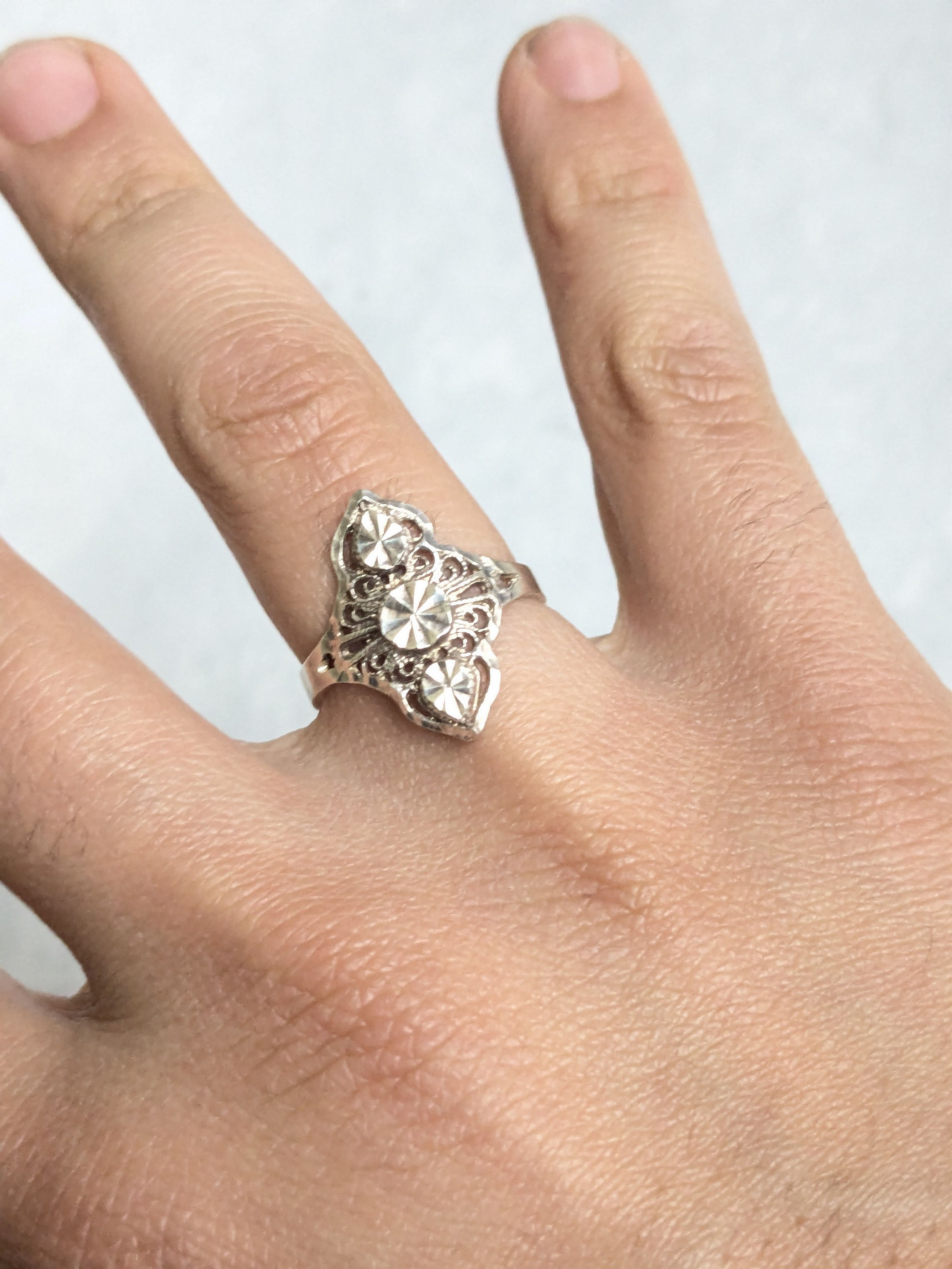 Jewelry Vintage Beverly Hills Sterling Silver Ring Filigree 8.75 Size ONE SIZE - 10 Thumbnail