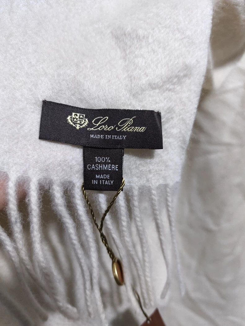 Loro Piana LORO PIANA Cashmere scarf, pure white, made in Italy Size ONE SIZE - 2 Thumbnail