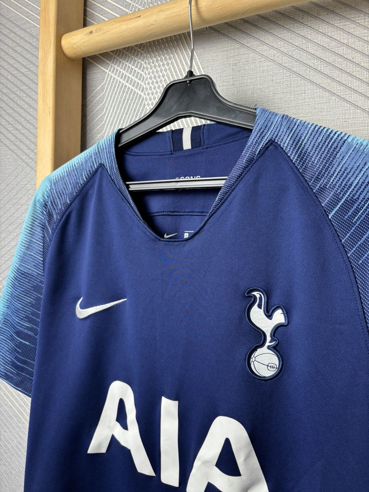 Nike Nike Tottenham Hotspur 2018 2019 Away Football Jersey Size US M / EU 48-50 / 2 - 7 Thumbnail