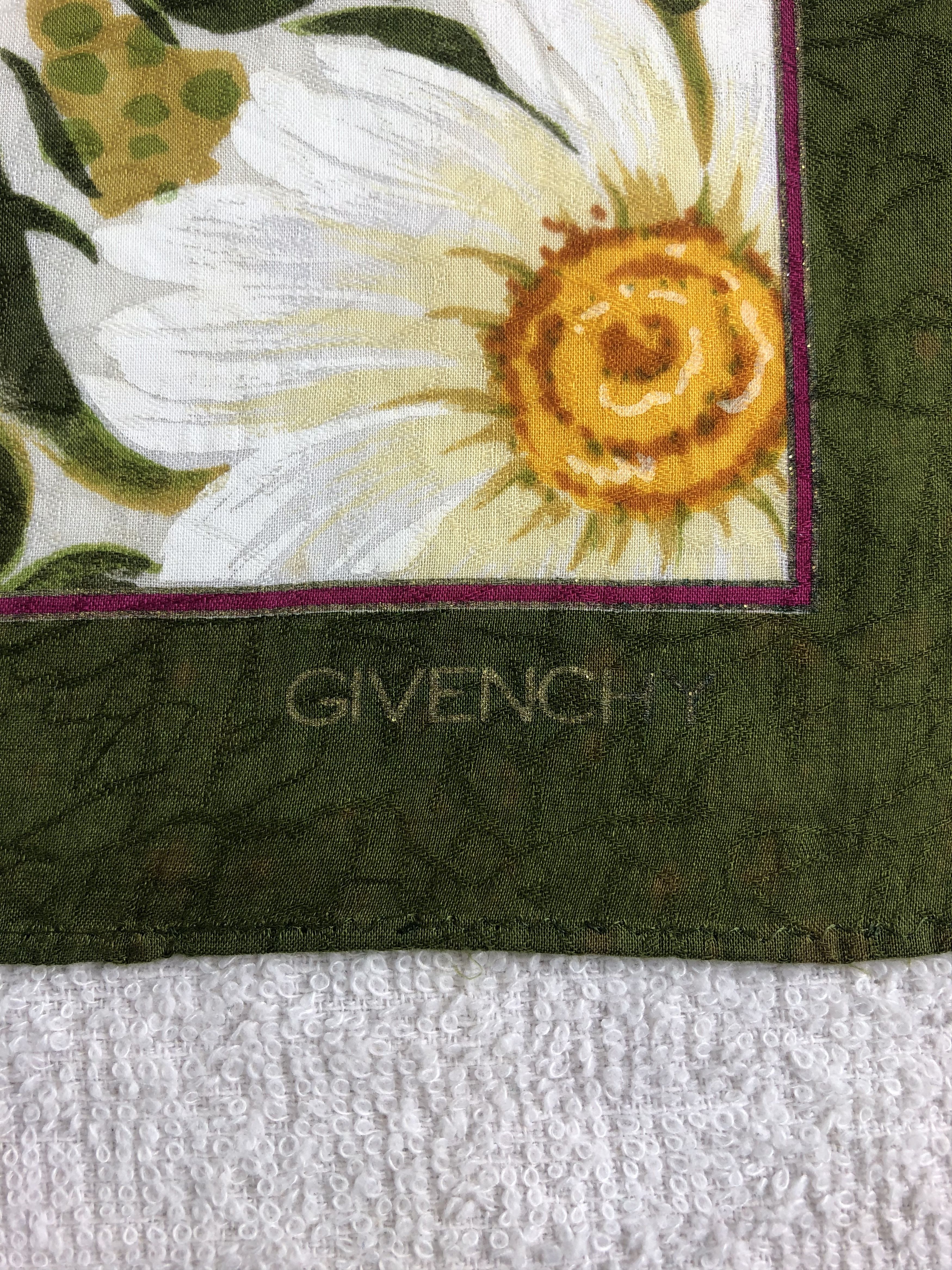 Vintage Givenchy Floral Handkerchief / Bandana / Neckerchief C283 Size ONE SIZE - 5 Thumbnail