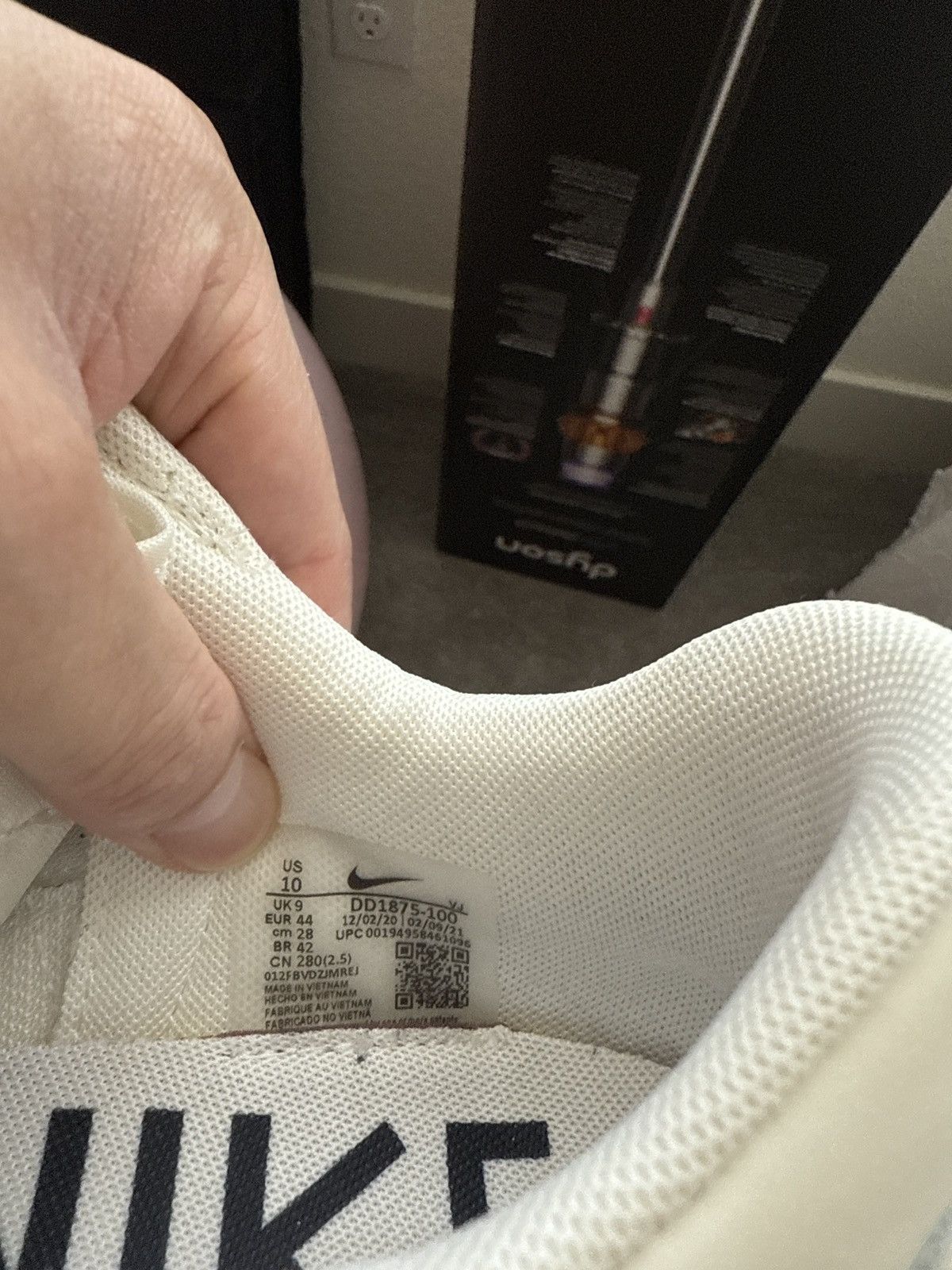 Nike × Sacai Nike x SACAI VaporWaffle white sail gum Size US 10 / EU 43 - 7 Thumbnail