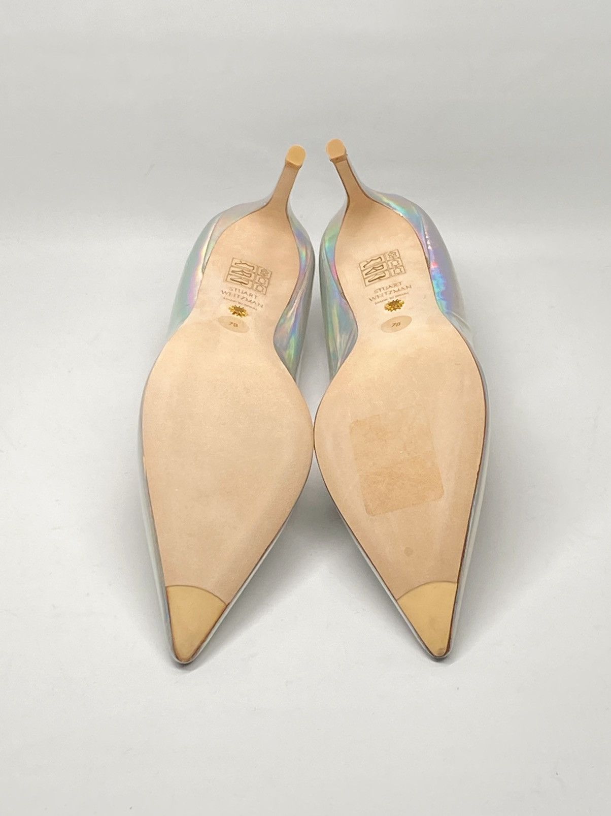 Stuart Weitzman Stuart Weitzman Scallop Iridescent Faux Leather Pumps size 7 Size US 7 / IT 37 - 12 Thumbnail