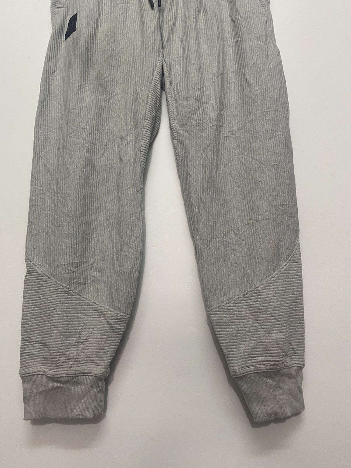 Under Armour Under Armour Joggers Sweat Pants Loose Athletic Cotton Sz L Size US 32 / EU 48 - 6 Thumbnail
