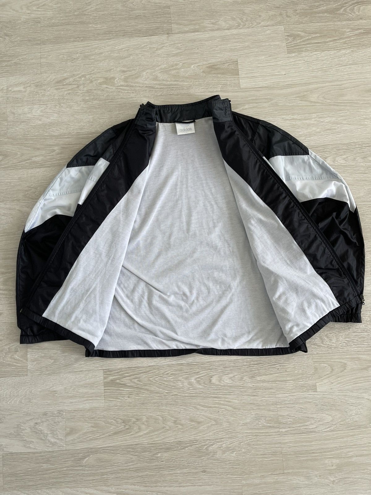 Adidas 90s Vintage Adidas Y2k Nylon Baggy Windbreaker Track Jacket Size US L / EU 52-54 / 3 - 8 Thumbnail