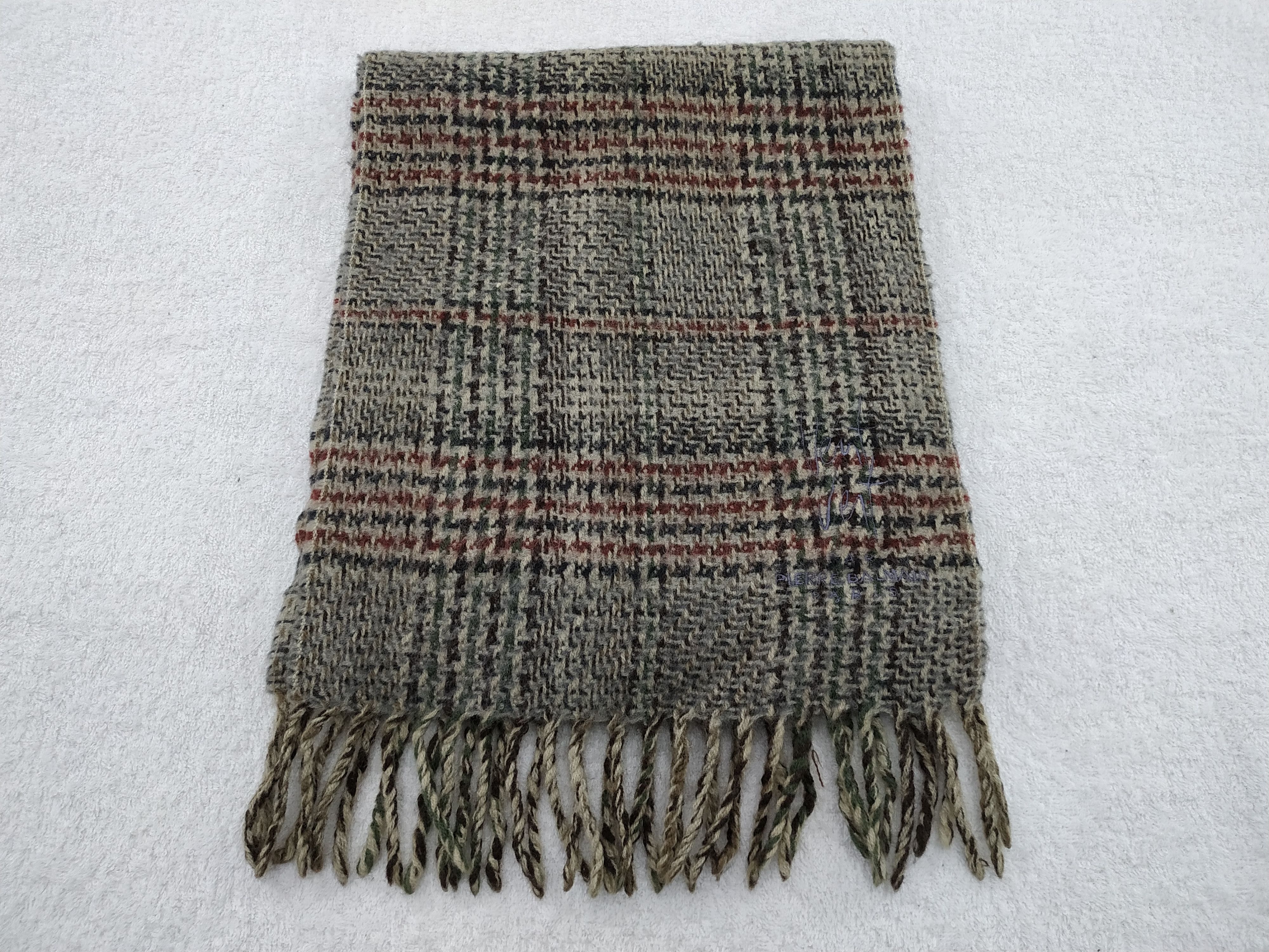 Vintage Pierre Balmain Scarf / Muffler / Neckwear Size ONE SIZE - 1 Thumbnail