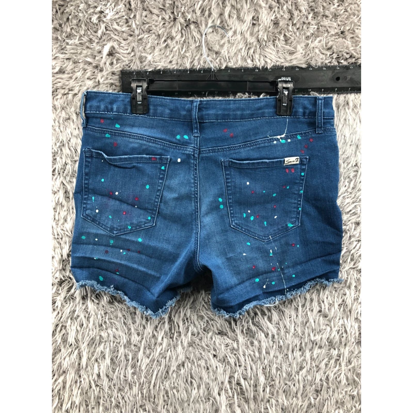 Vintage Seven7 Cut-Off Shorts Womens Size 14 Mid Rise Medium Wash Blue Paint Splatter Denim Shorts Casual 14 Womens Boys Girls? Size 36" / US 14 / IT 50 - 6 Thumbnail