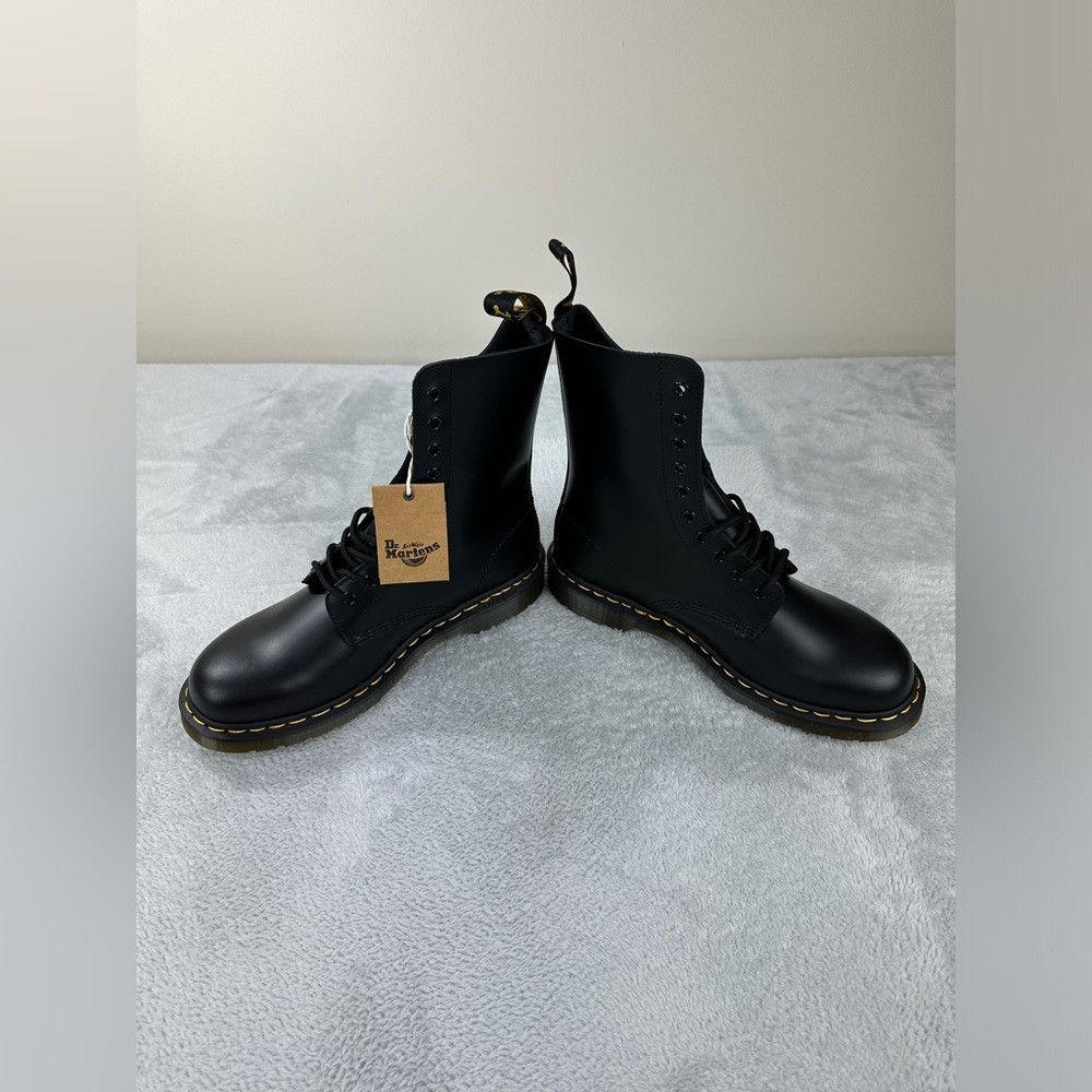 Dr. Martens Dr Martens NWT 1490 Smooth Black Leather Mid Calf Boots 7 U Size US 9 / IT 39 - 7 Thumbnail