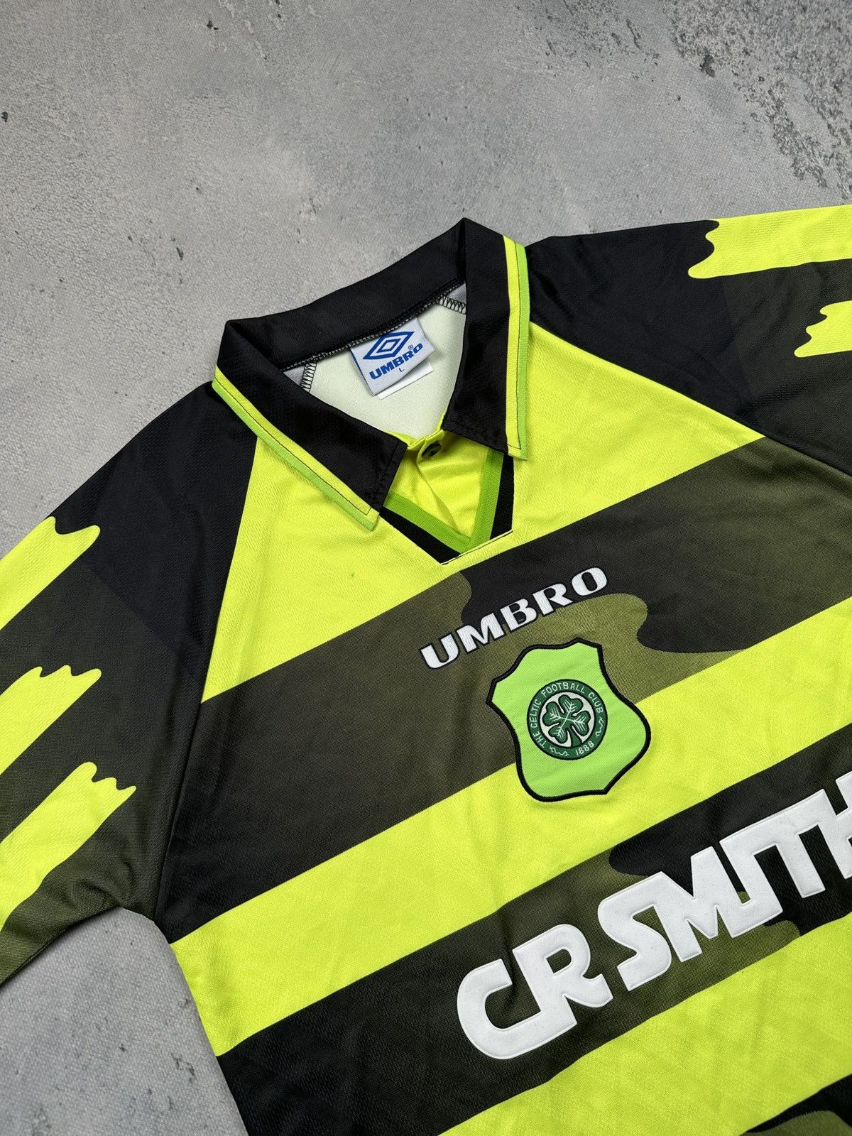 Umbro Vintage Celtic FC 1996-97 Away Jersey Umbro Super Rare 90s Size US L / EU 52-54 / 3 - 5 Thumbnail