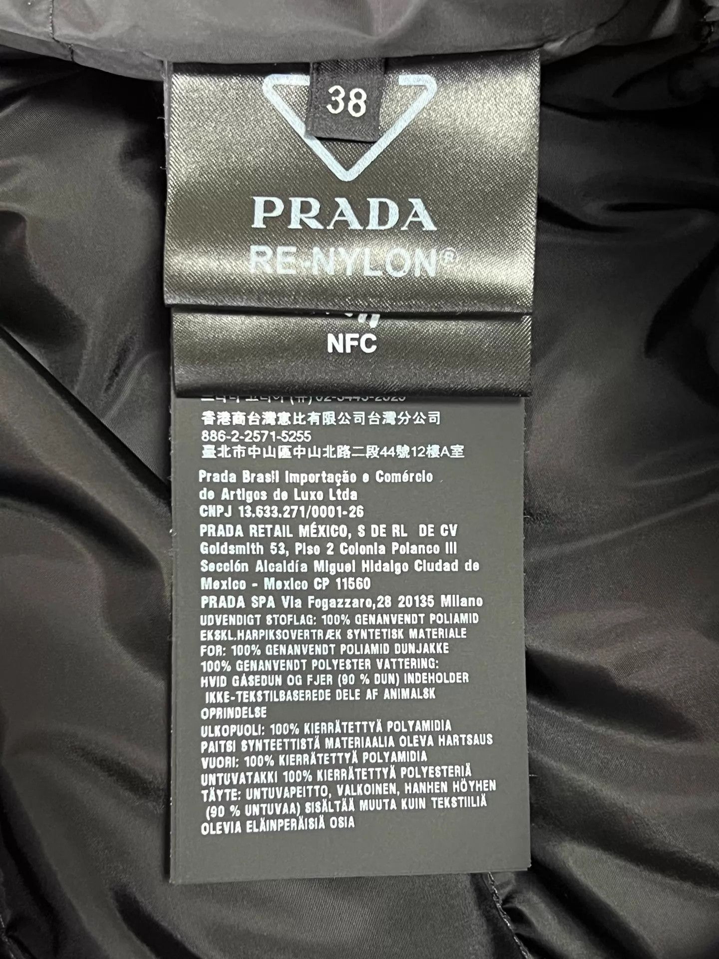 Prada Prada Recycled Nylon Down Jacket Black Size 38 Size XS / US 0-2 / IT 36-38 - 7 Thumbnail