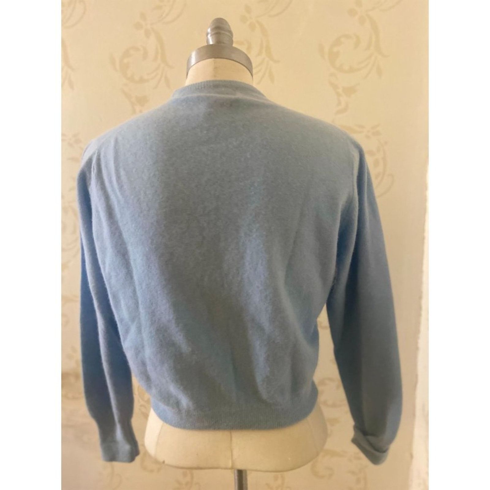 Vintage VINTAGE Janell by Jane Irwill Beaded Sweater Ladies Small Size S / US 4 / IT 40 - 4 Thumbnail