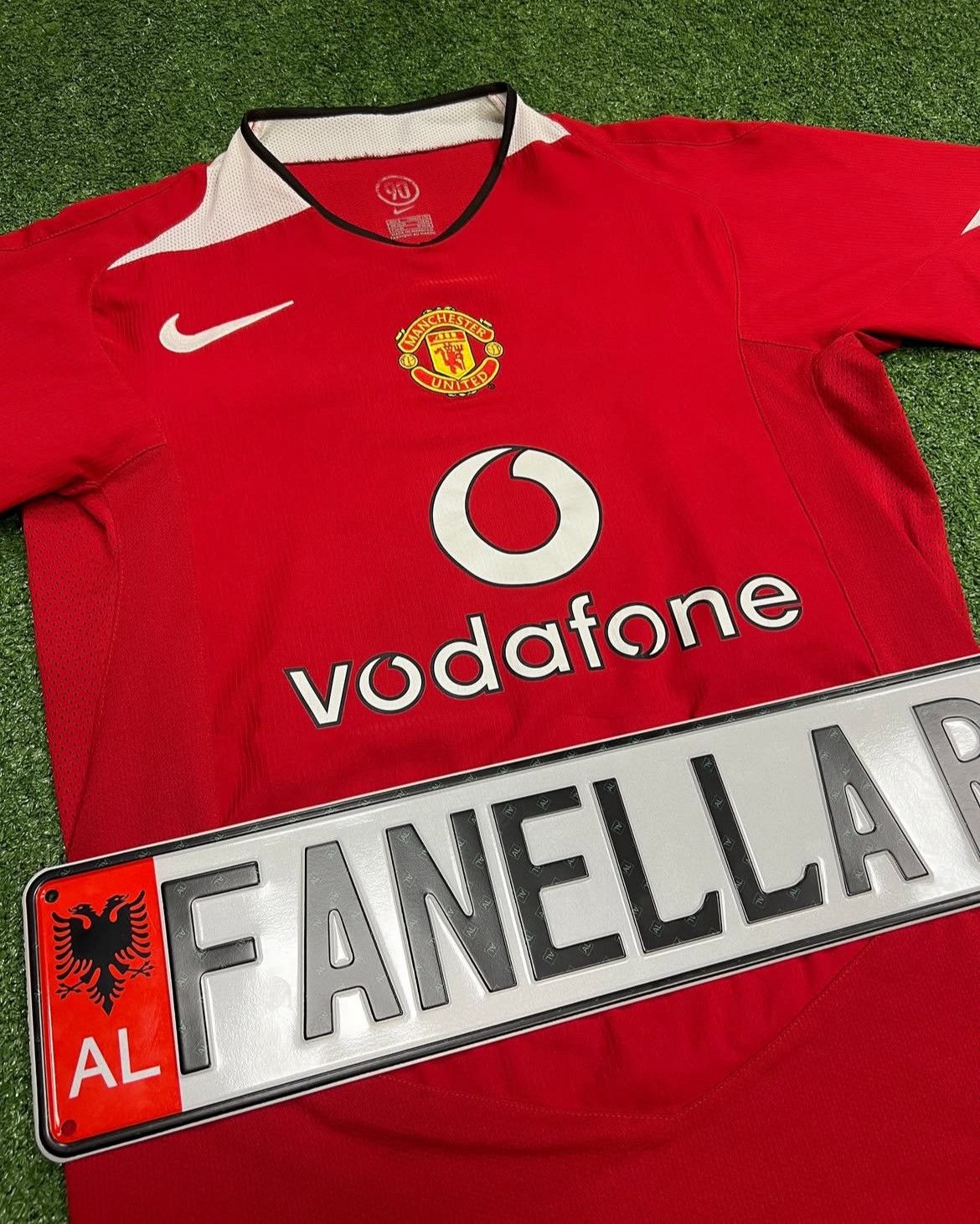 Nike Cristiano Ronaldo Manchester United Home kit Size US S / EU 44-46 / 1 - 2 Thumbnail