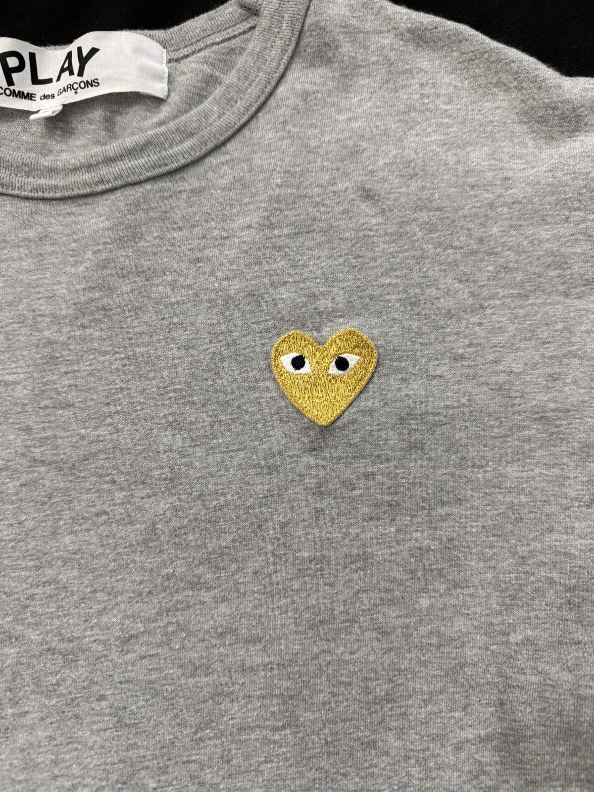 Comme des Garcons Comme Des Garçons Play gold heart size medium Size US M / EU 48-50 / 2 - 2 Thumbnail