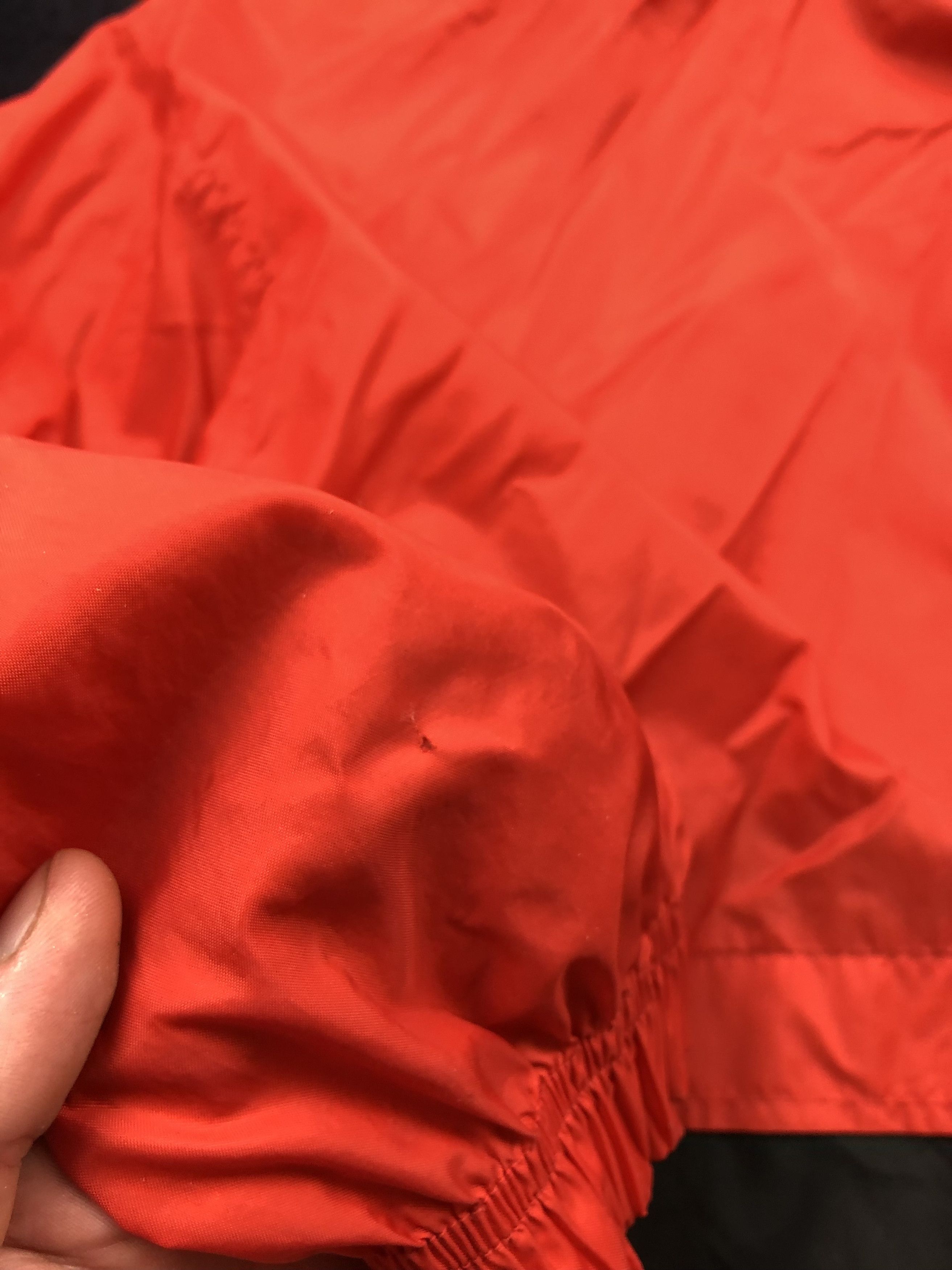 Nike NIKE Vintage 1990s Nylon Hype Jacket Big Logo Red Black Size US M / EU 48-50 / 2 - 21 Thumbnail