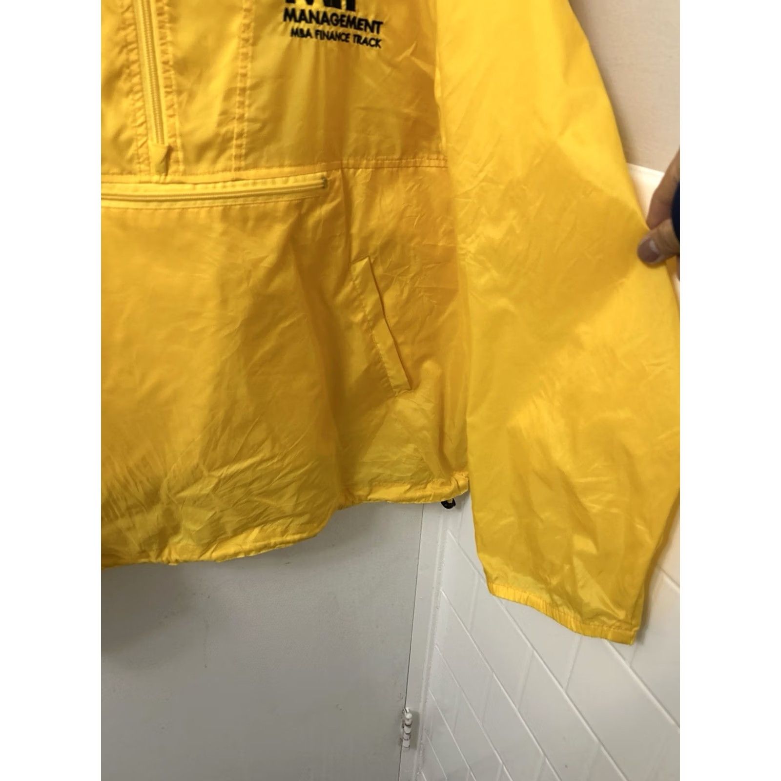Vintage Harriton Windbreaker Jacket Mens L Yellow MIT MBA Finance Track Anorak Pullover Size US L / EU 52-54 / 3 - 6 Thumbnail