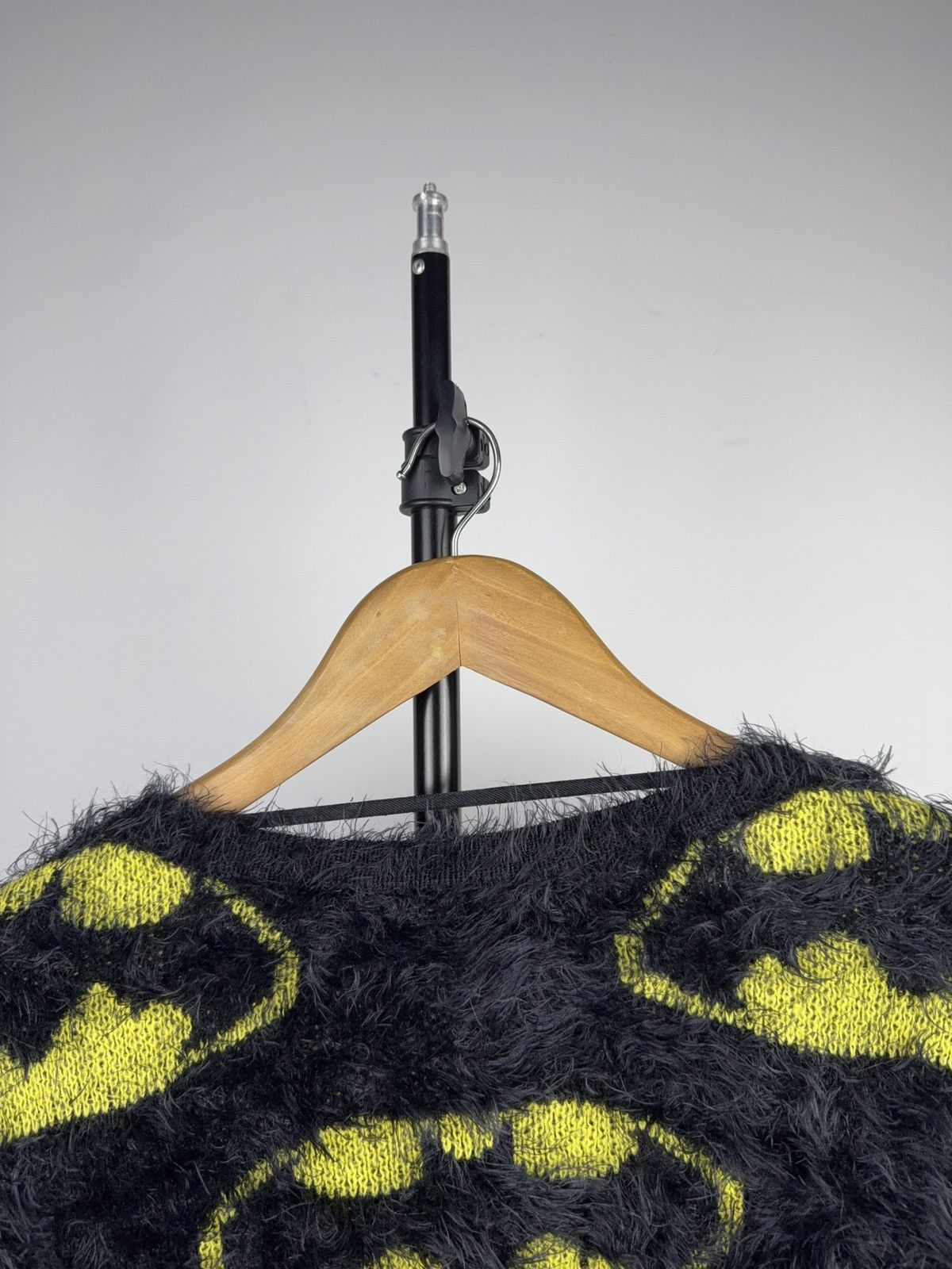 DC Comics Vintage 2013 Batman Fuzzy Knit Shaggy Sweater DC Comics Size L / US 10 / IT 46 - 11 Thumbnail