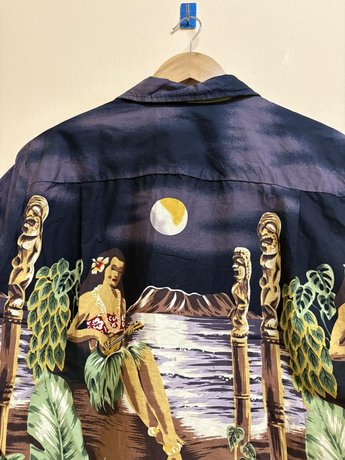 Japanese Brand Vintage Winnie Fashion Aloha Hawaii Girl Motif Shirt Surf Size US M / EU 48-50 / 2 - 4 Thumbnail