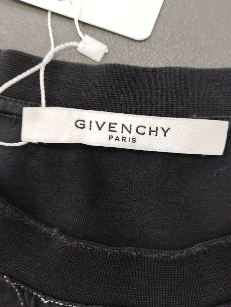 Givenchy Givenchy Classic Logo Short Sleeve T-Shirt Size US L / EU 52-54 / 3 - 4 Thumbnail