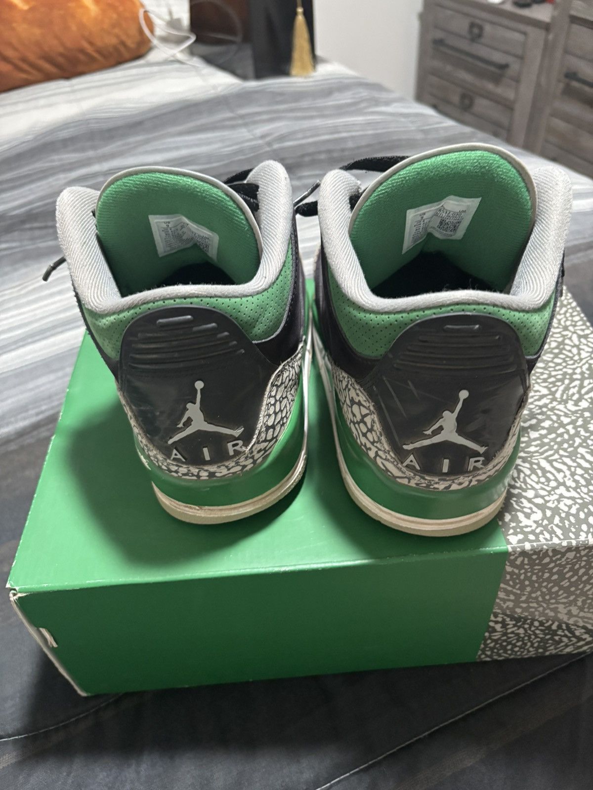 Jordan Brand Jordan 3s Pine Green Size US 9 / EU 42 - 3 Thumbnail