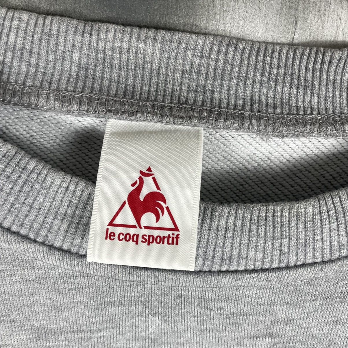 Le Coq Sportif Vintage Le Coq Sportif Small Logo Emborided Sweatshirt Size US L / EU 52-54 / 3 - 3 Thumbnail