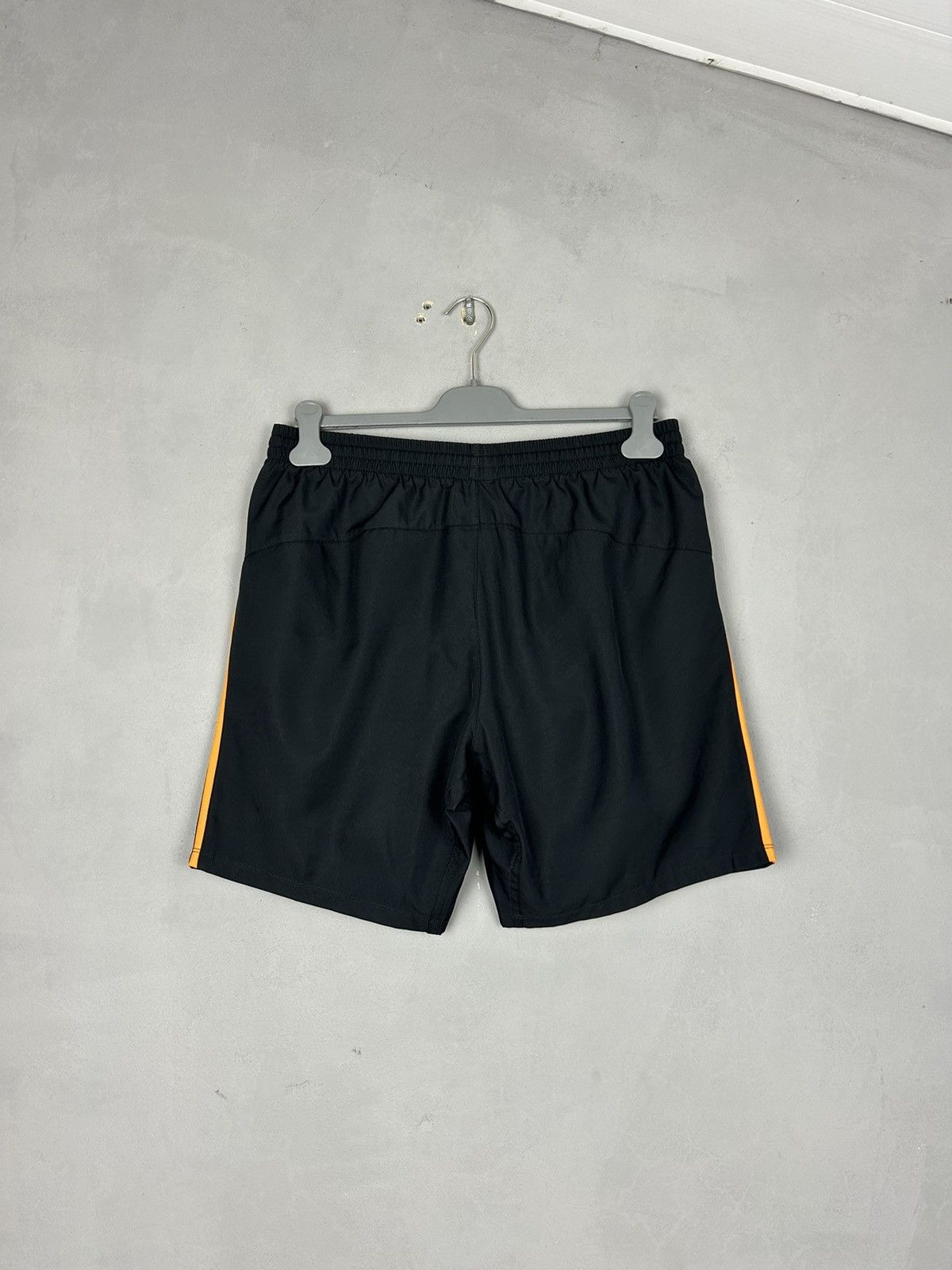 Umbro Umbro Hull City AFC Football Soccer Shorts Black Size L Size US 34 / EU 50 - 5 Thumbnail