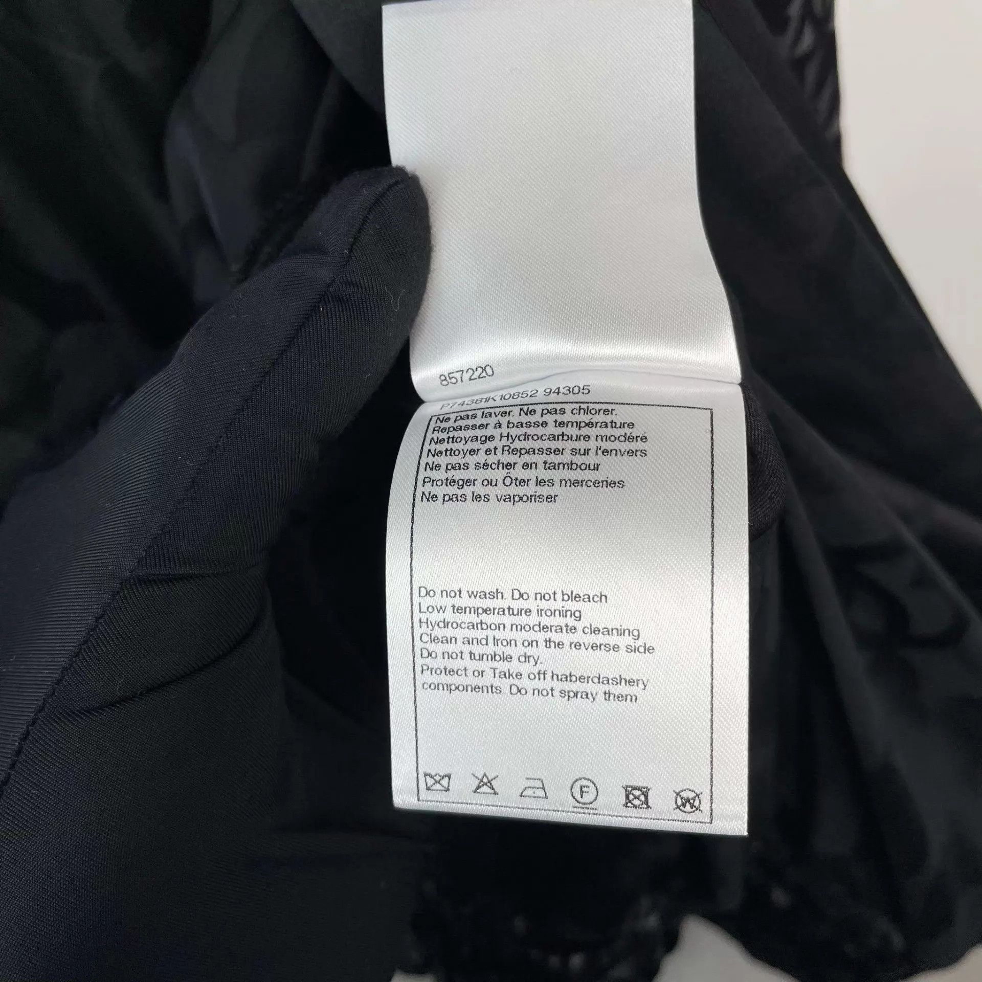 Chanel Chanel Coco Neige Black Crystal-Buttoned Hooded Jkt 36 New Size XS / US 0-2 / IT 36-38 - 5 Thumbnail