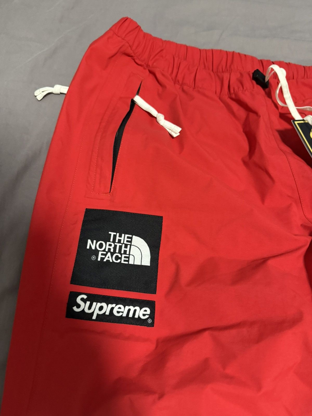 Supreme × The North Face Supreme the north face trans Antarctica expedition flag pant Size US 34 / EU 50 - 2 Thumbnail